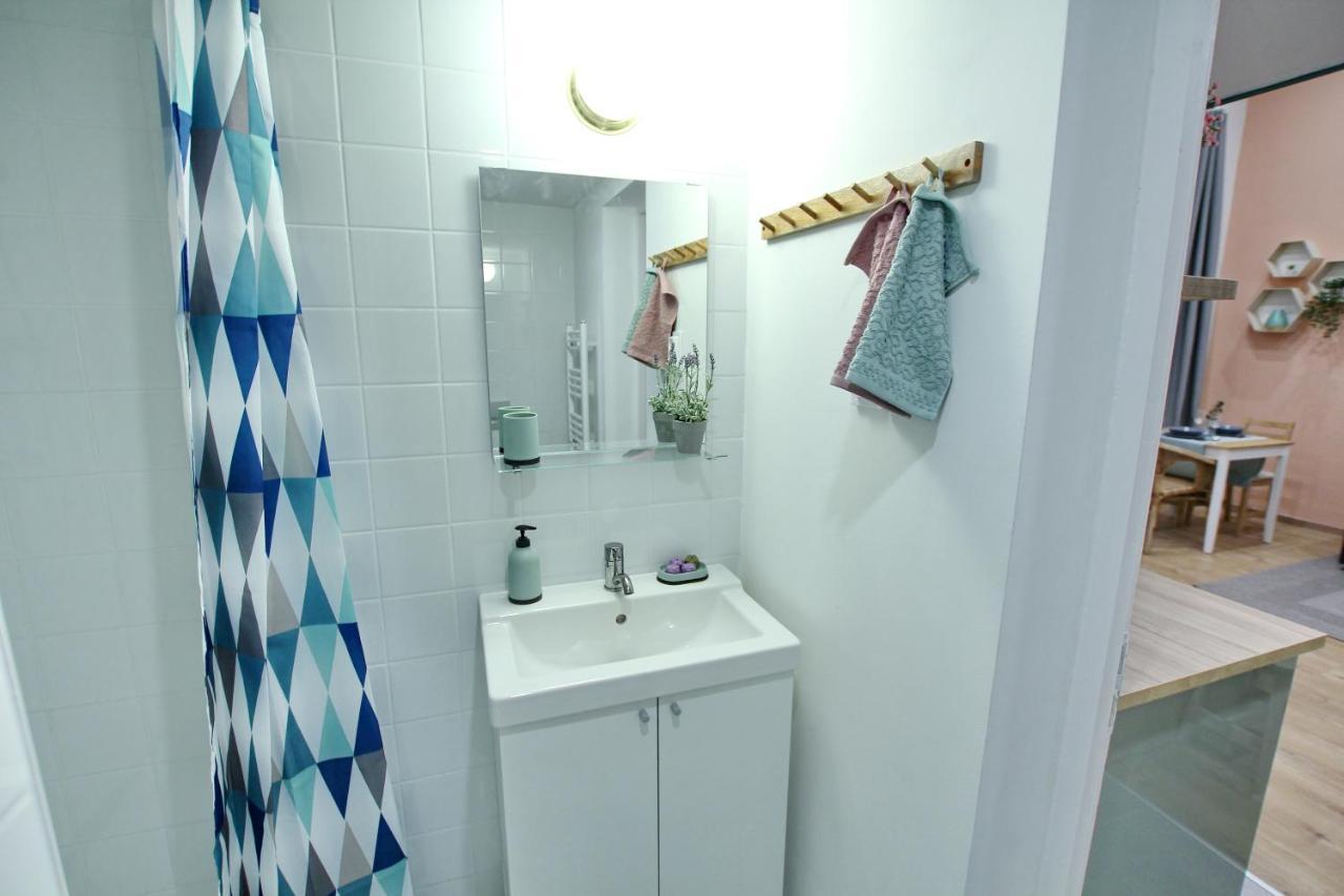 Lovely&Modern Downtown Apartment With Free Parking بودابست المظهر الخارجي الصورة